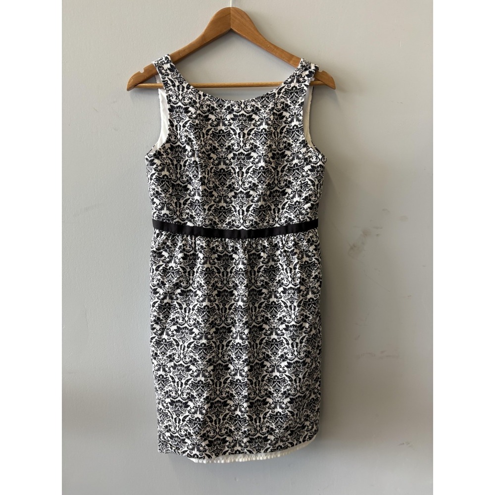 LOFT Petites Dress Womens 8P Black White Floral Jacquard Fit & Flare Knee Length